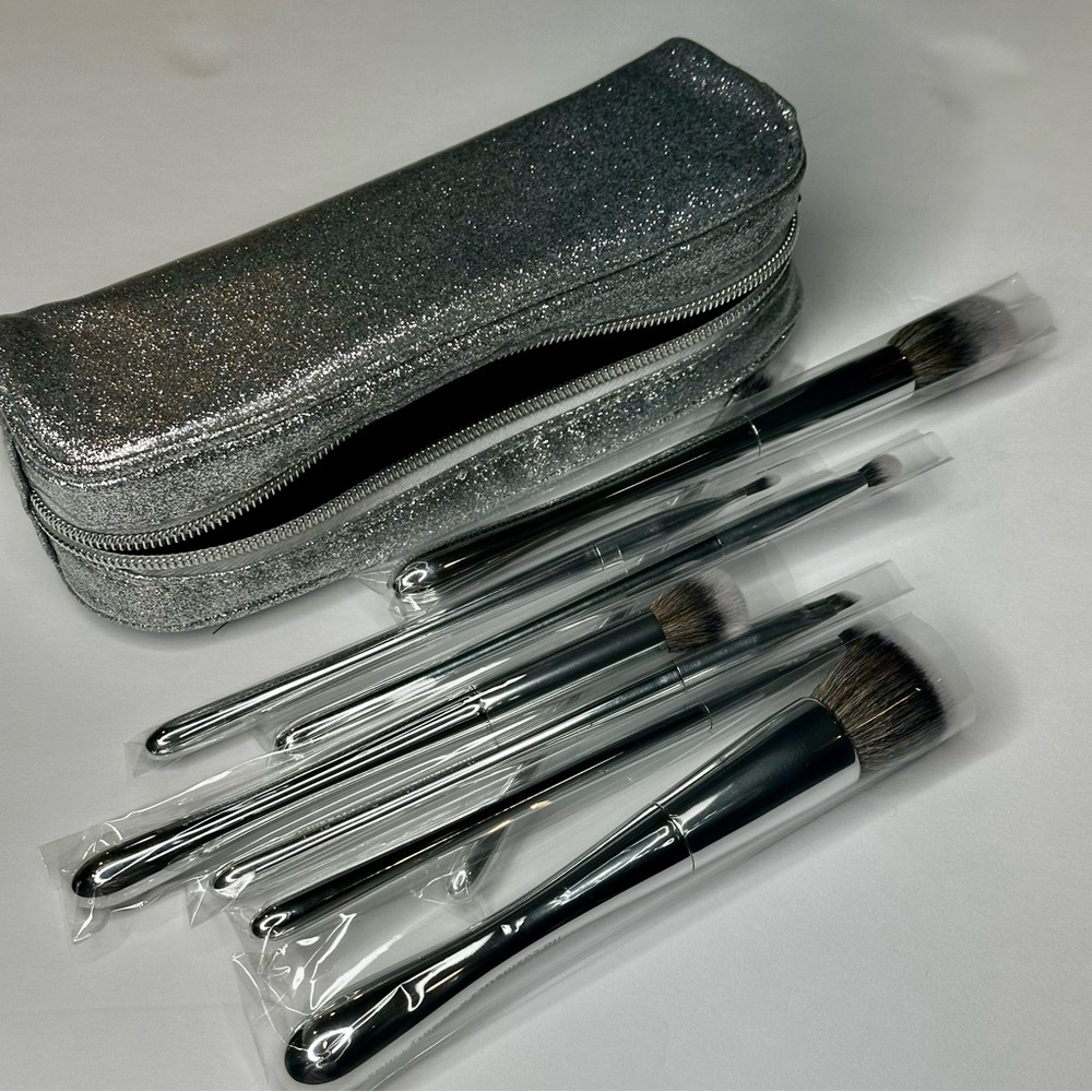 & Other Stories Silver Makeup Brush Set.